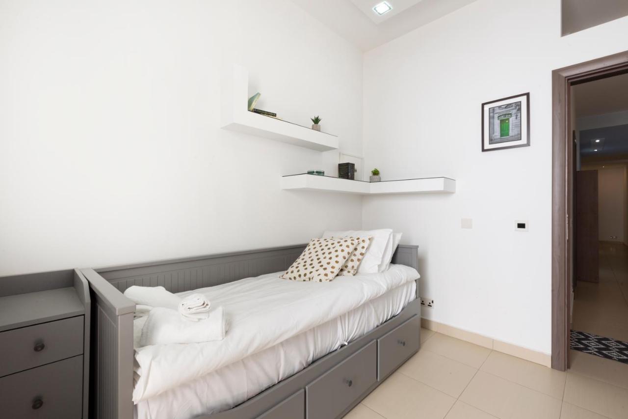 Dc36 -Spacious&Stylish 3 Bedroom Flat. Prime Zone Мелліха Екстер'єр фото